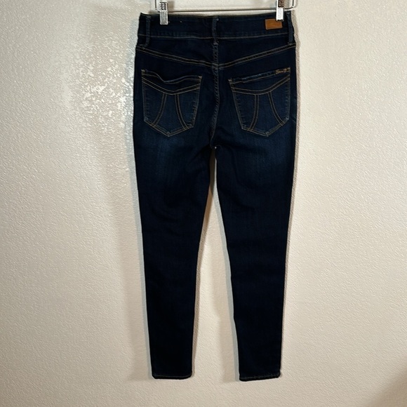 Seven Jeans Dark Wash Tummyless Ultra High rise Skinny Size 4 - Picture 3 of 9